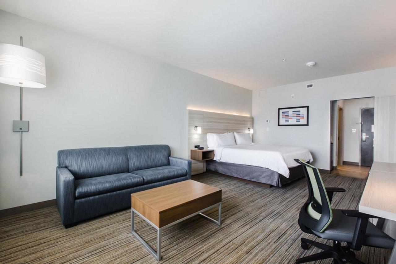 Holiday Inn Express & Suites Edmonton N - St Albert By Ihg Saint Albert Kültér fotó