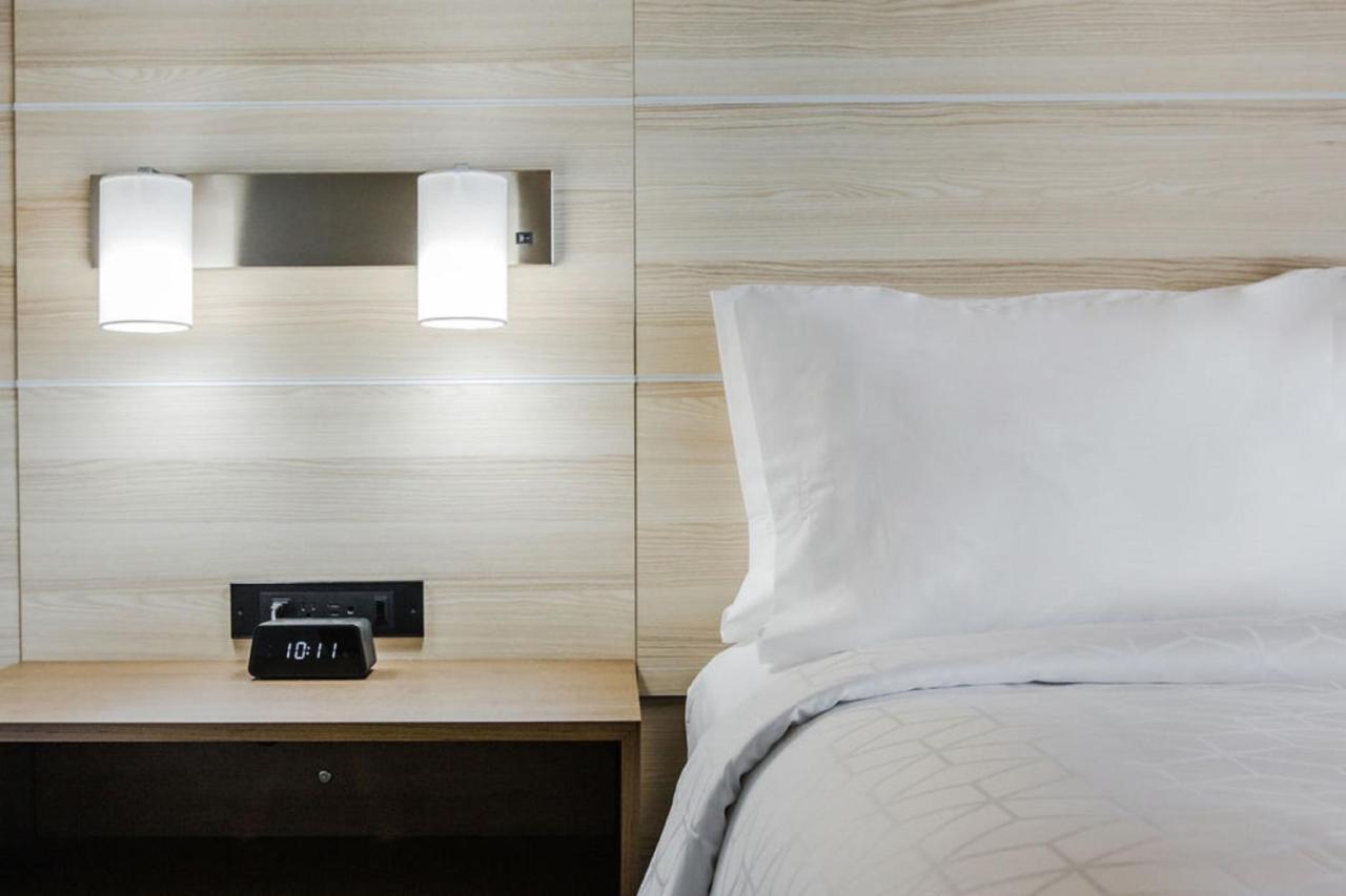 Holiday Inn Express & Suites Edmonton N - St Albert By Ihg Saint Albert Kültér fotó