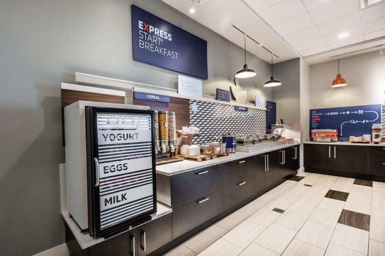 Holiday Inn Express & Suites Edmonton N - St Albert By Ihg Saint Albert Kültér fotó