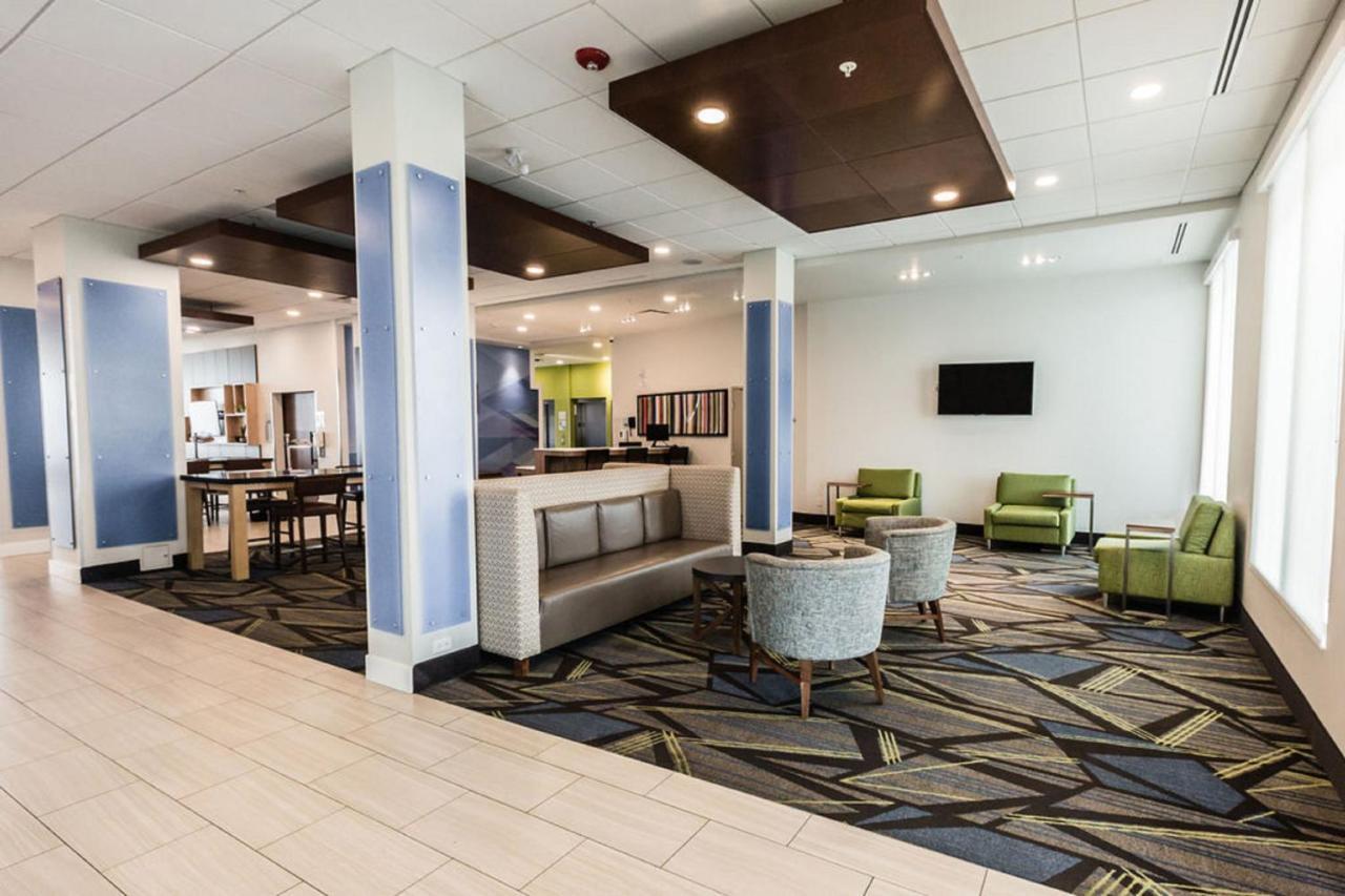 Holiday Inn Express & Suites Edmonton N - St Albert By Ihg Saint Albert Kültér fotó